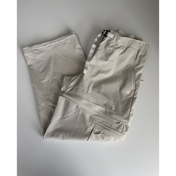 Brand New Nike Women's ACG Smith Summit Cargo Convertible Pants Photon Dust Sz L - Picture 1 of 12
